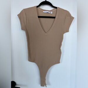 NWOT Calvin Klein bodysuit - Small